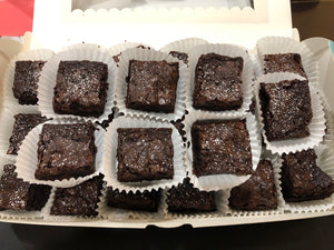 Open image in slideshow, Macadamia Brownie
